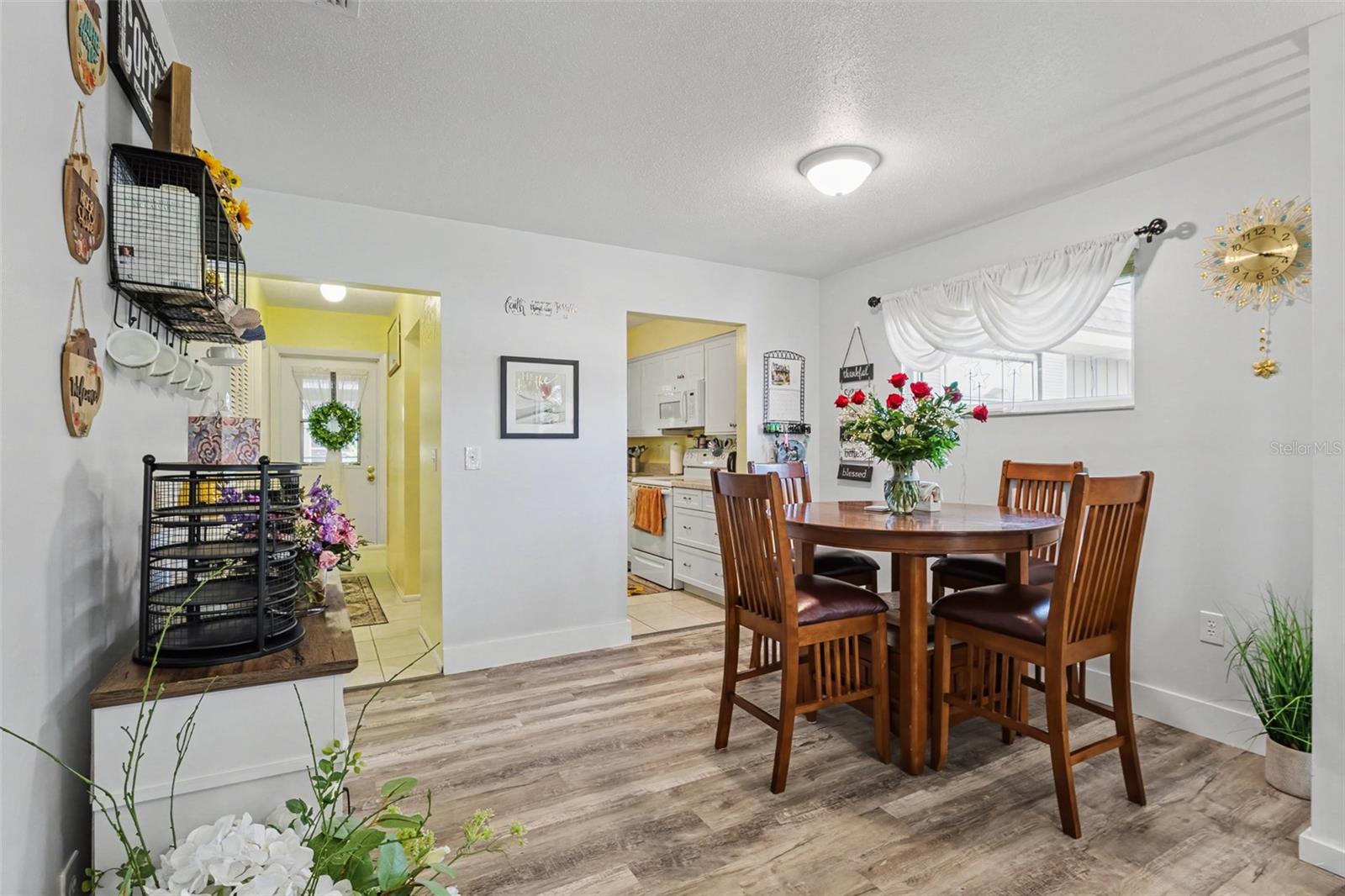 1327 GLENDALE CIR W #218, SARASOTA, FL, 34232