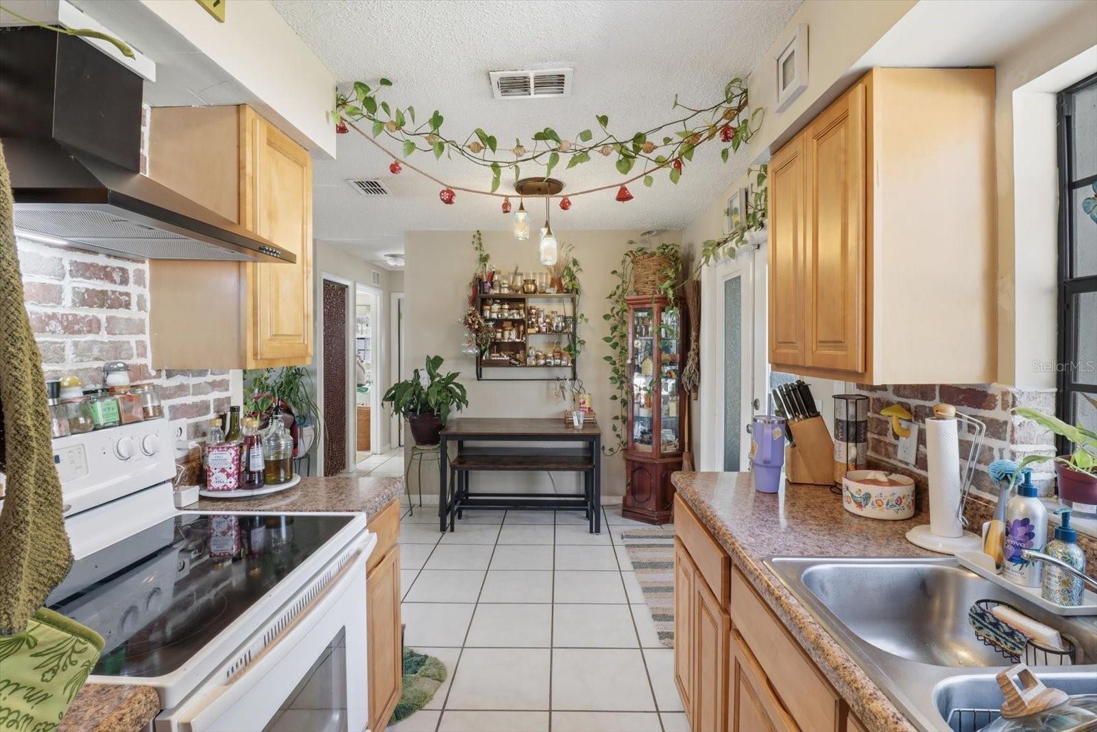 75 ROSE AVE, BEVERLY HILLS, FL, 34465
