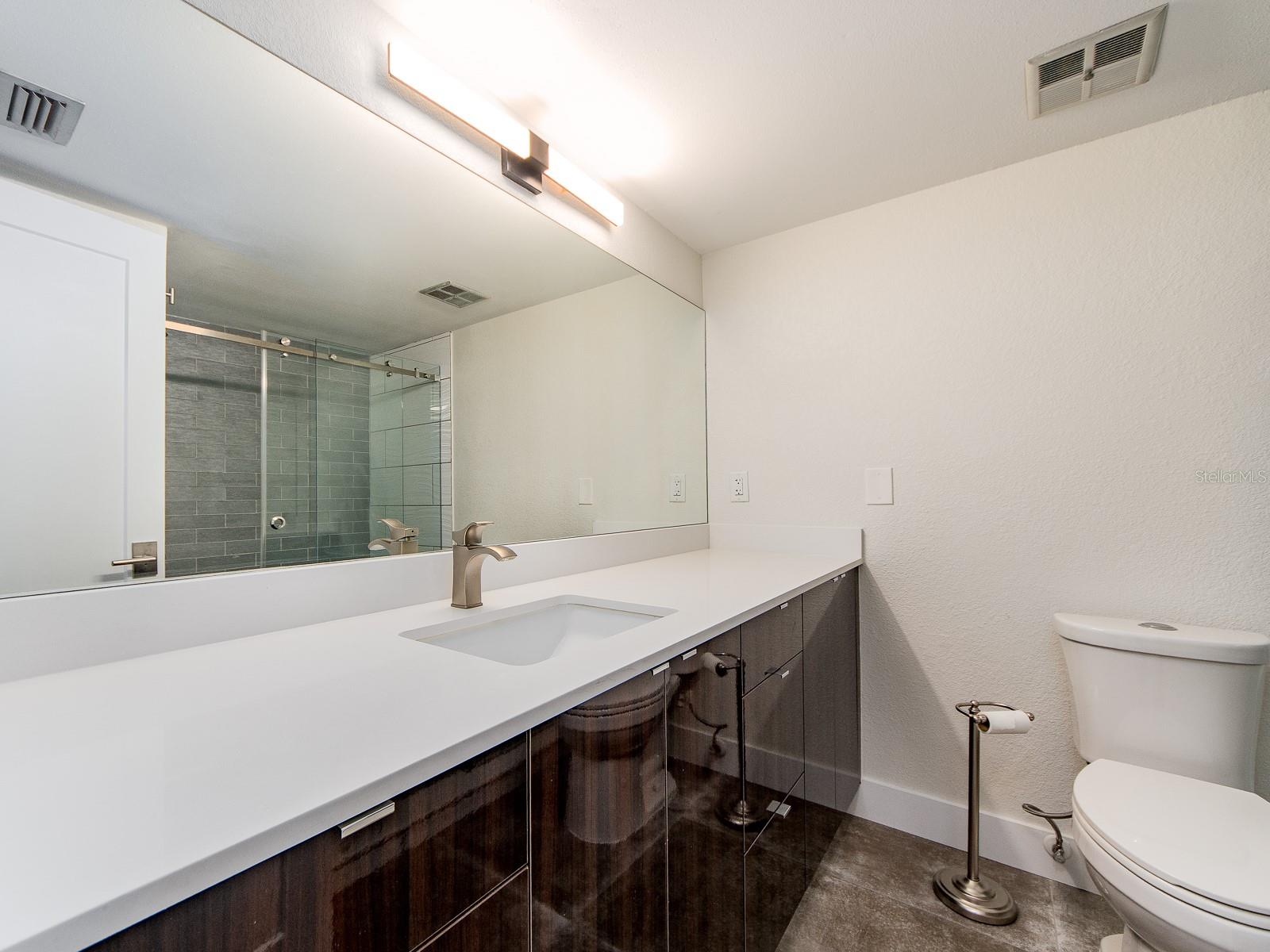105 ISLAND WAY #143, CLEARWATER, FL, 33767