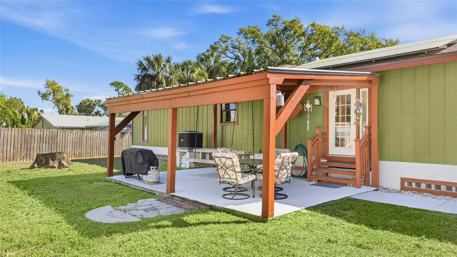 906 TROPICAL DR, BRADENTON, FL, 34208