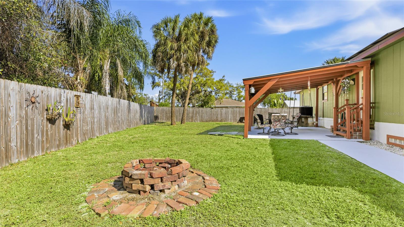 906 TROPICAL DR, BRADENTON, FL, 34208