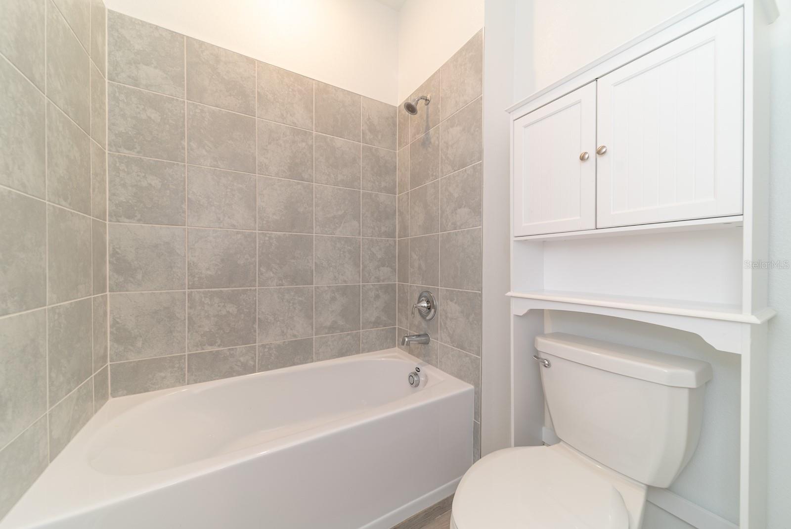 2898 ARMSTRONG AVE, CLERMONT, FL, 34714