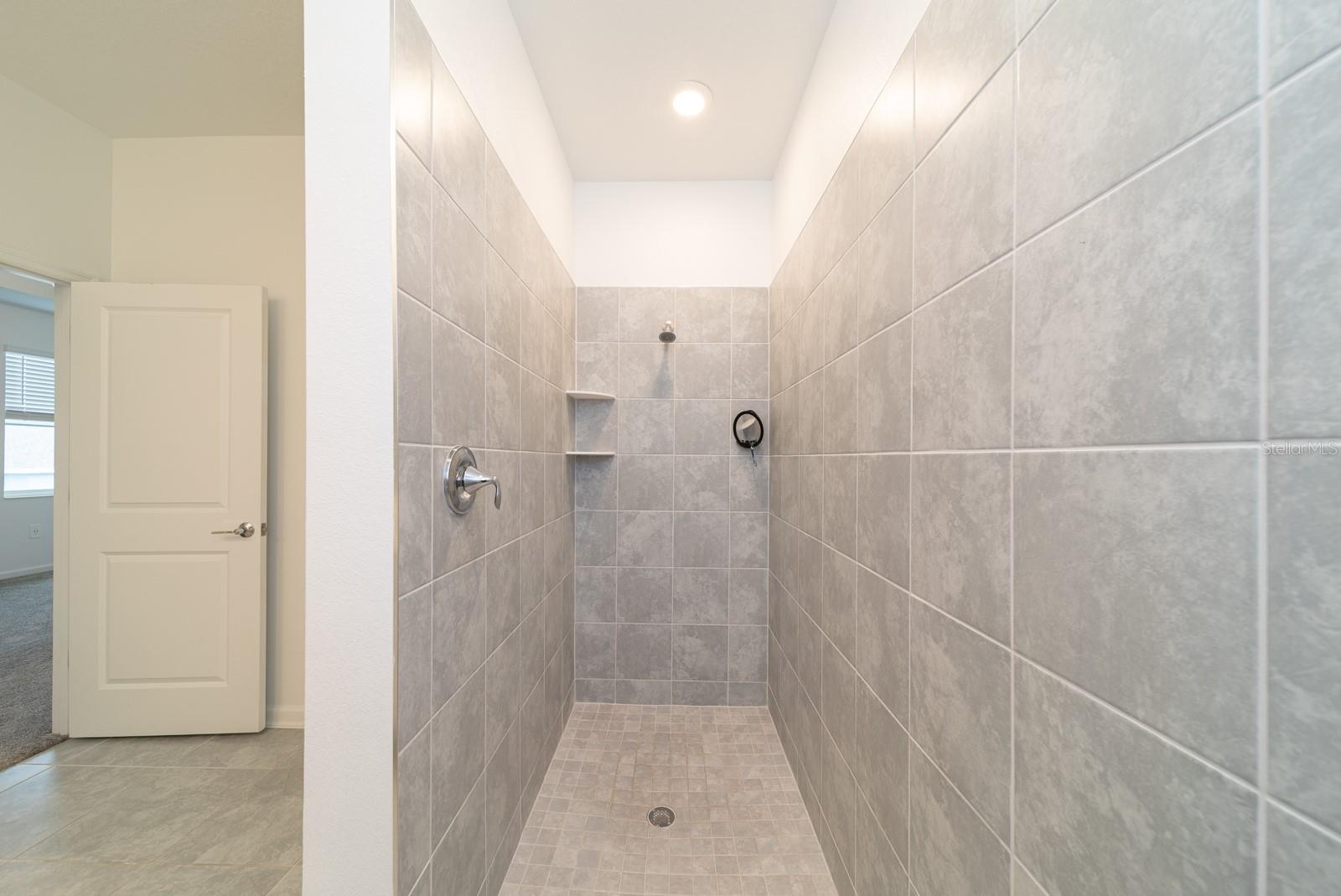 2898 ARMSTRONG AVE, CLERMONT, FL, 34714