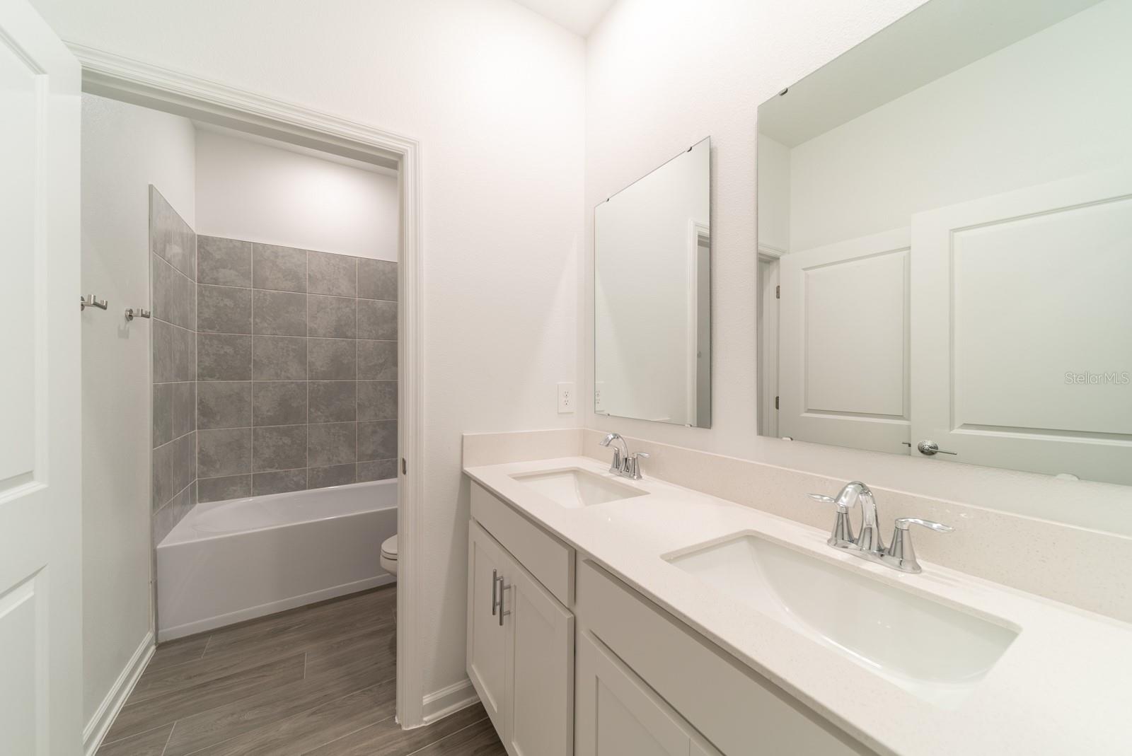 2898 ARMSTRONG AVE, CLERMONT, FL, 34714