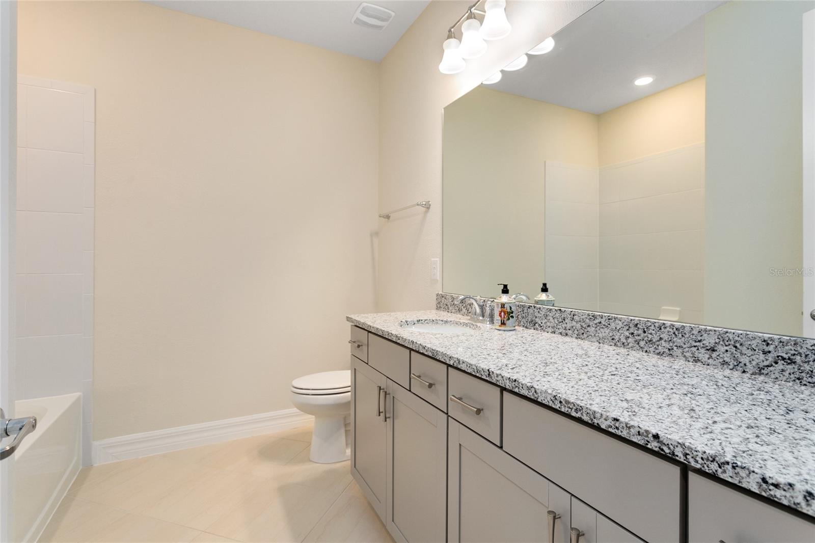 9212 HANGING VINE CT, ORLANDO, FL, 32836