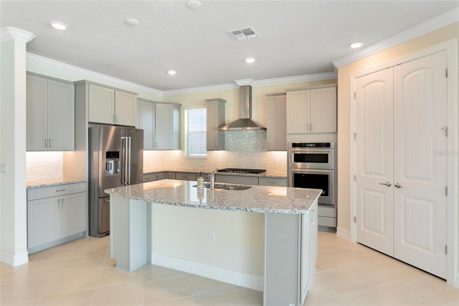 9212 HANGING VINE CT, ORLANDO, FL, 32836