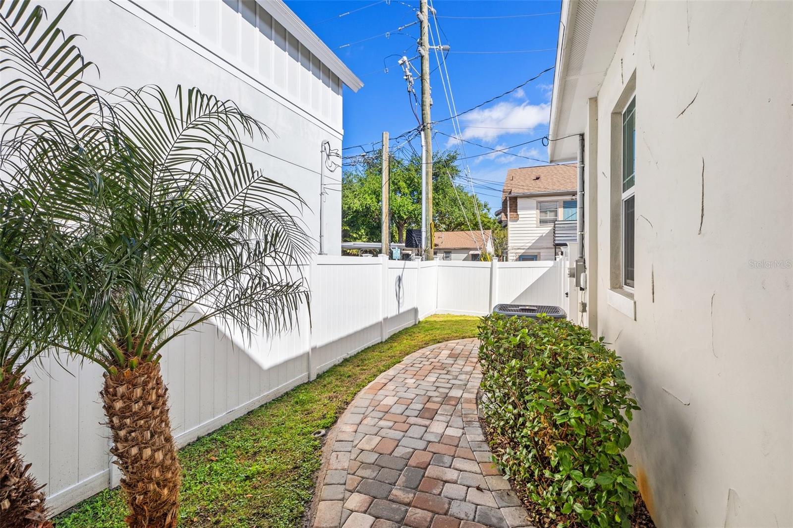 445 29TH AVE N, ST PETERSBURG, FL, 33704