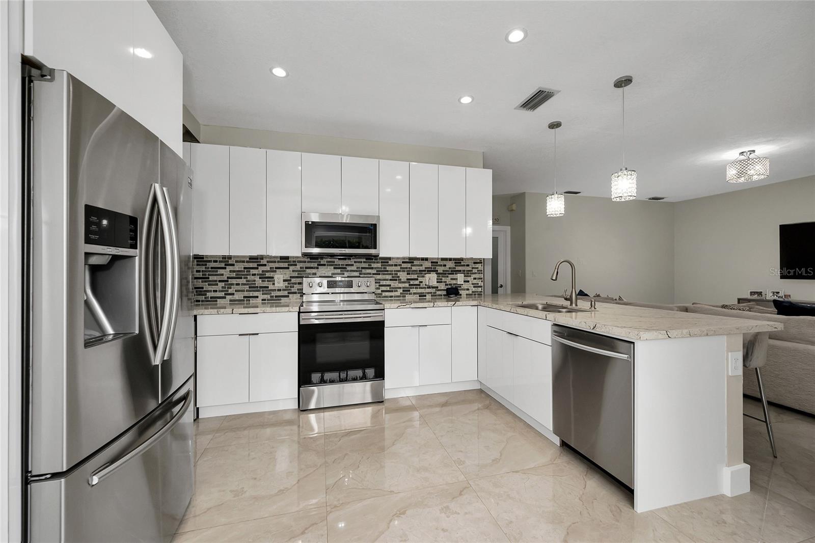 1385 SW 143RD CT, MIAMI, FL, 33184