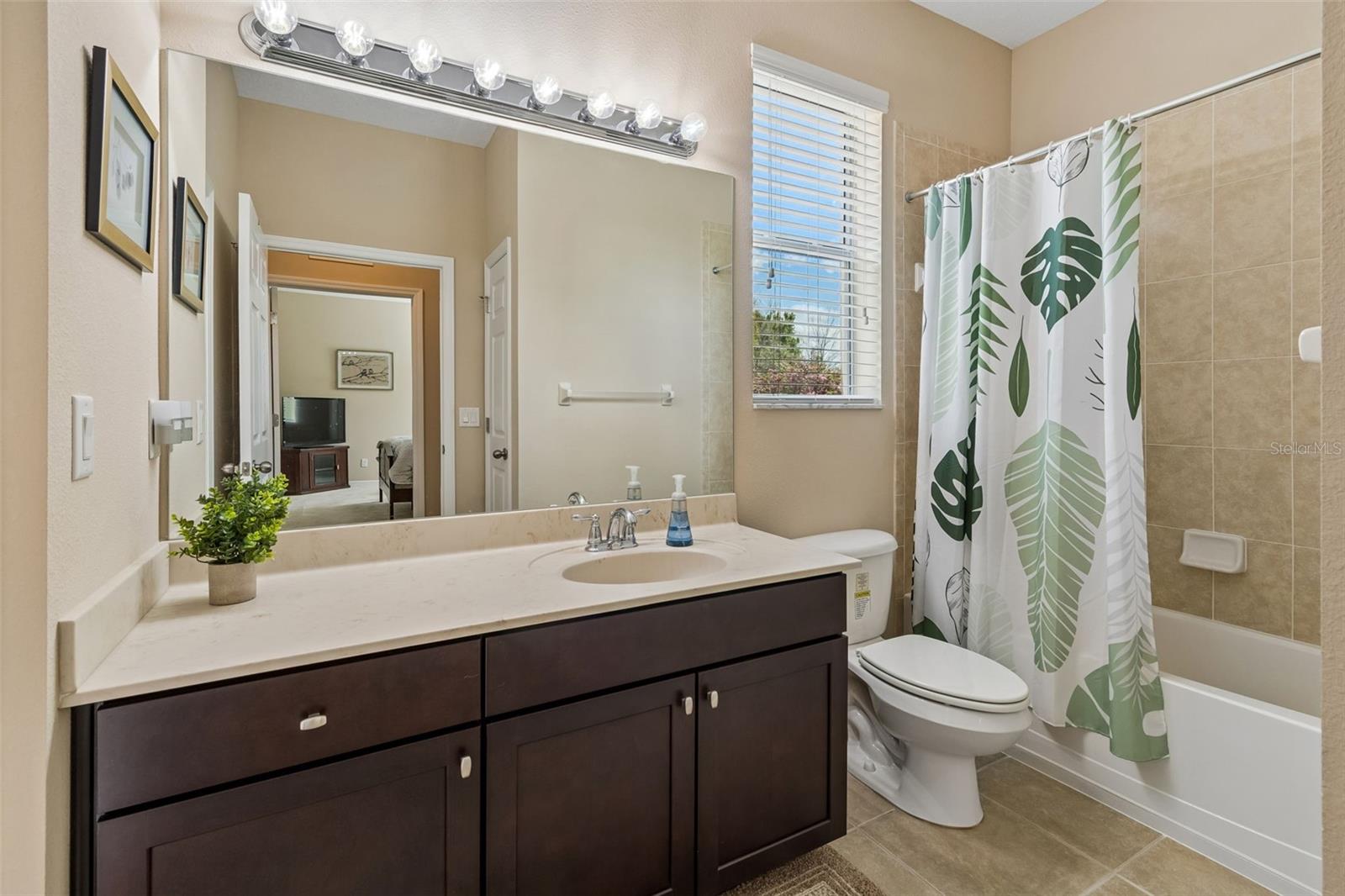 10837 BREAKING ROCKS DR, TAMPA, FL, 33647
