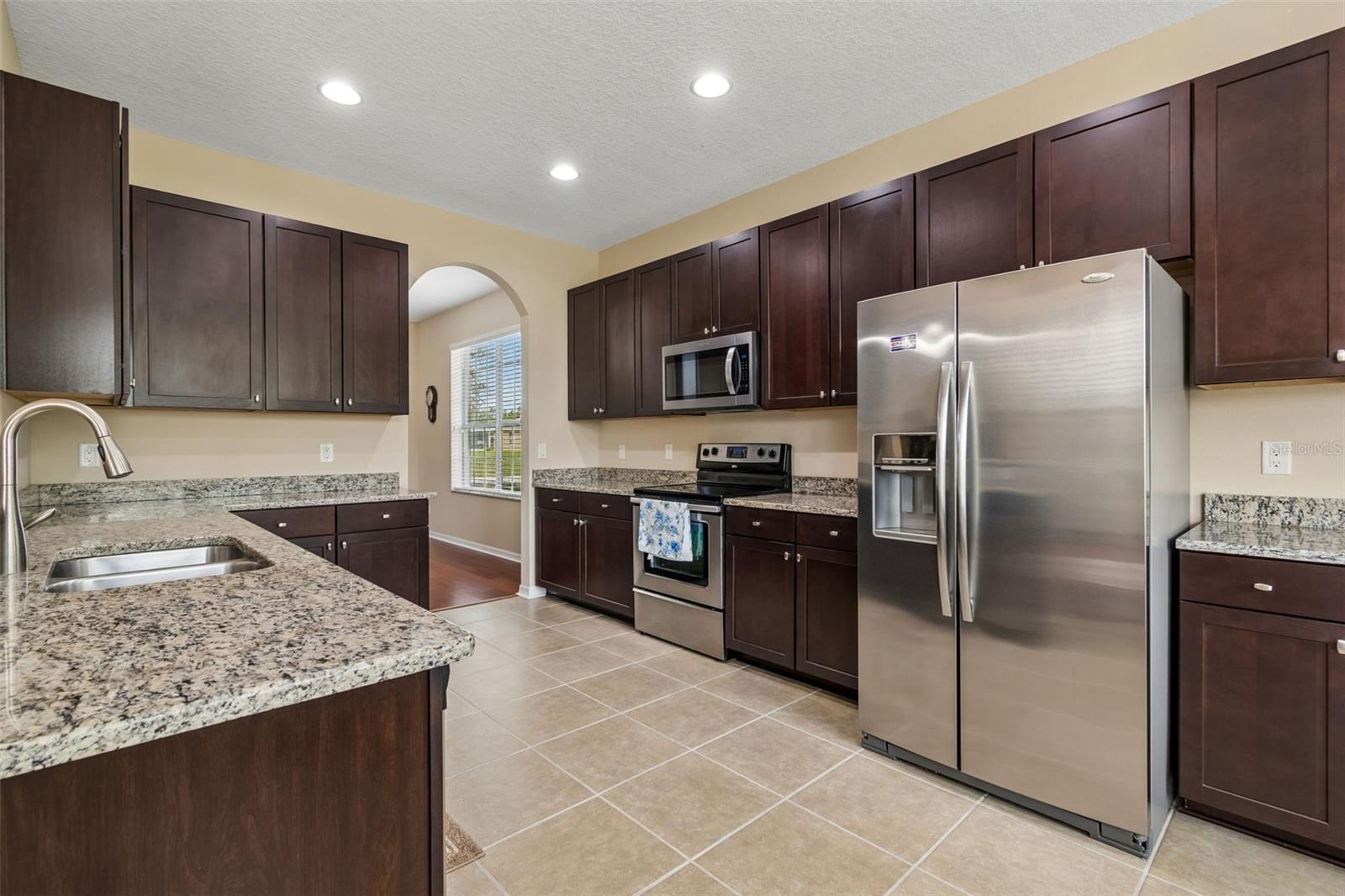 10837 BREAKING ROCKS DR, TAMPA, FL, 33647