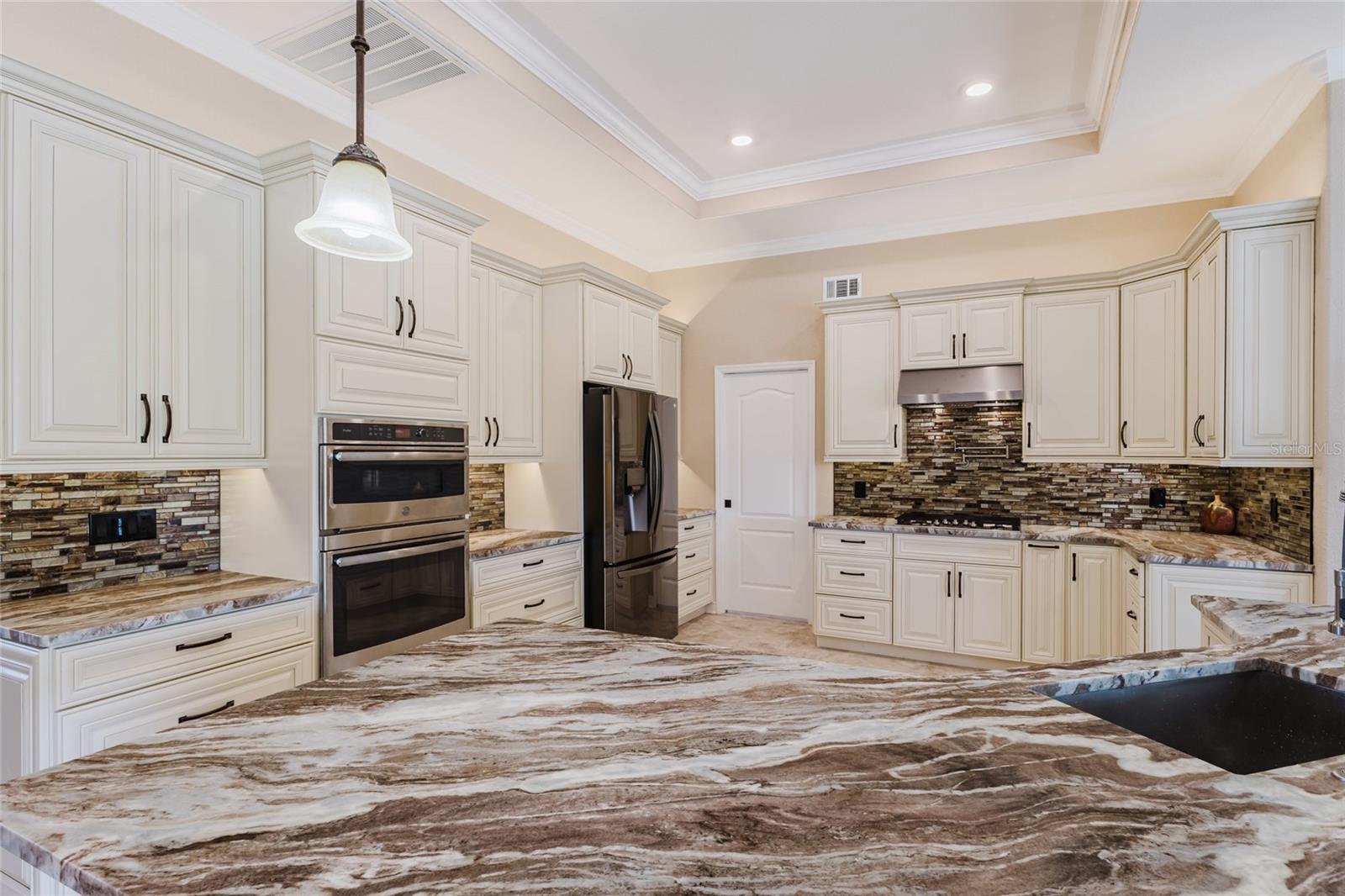 1900 NUREMBERG BLVD, PUNTA GORDA, FL, 33983