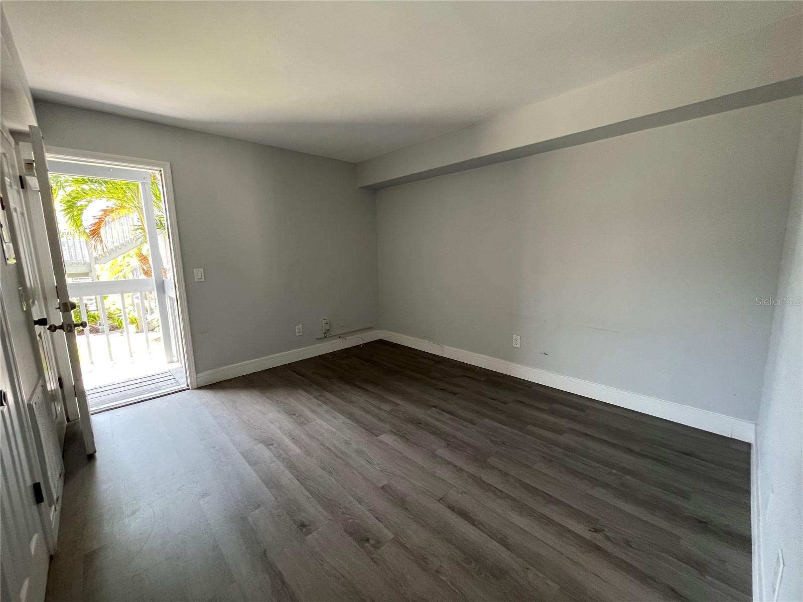 4902 W GANDY BLVD #E106, TAMPA, FL, 33611