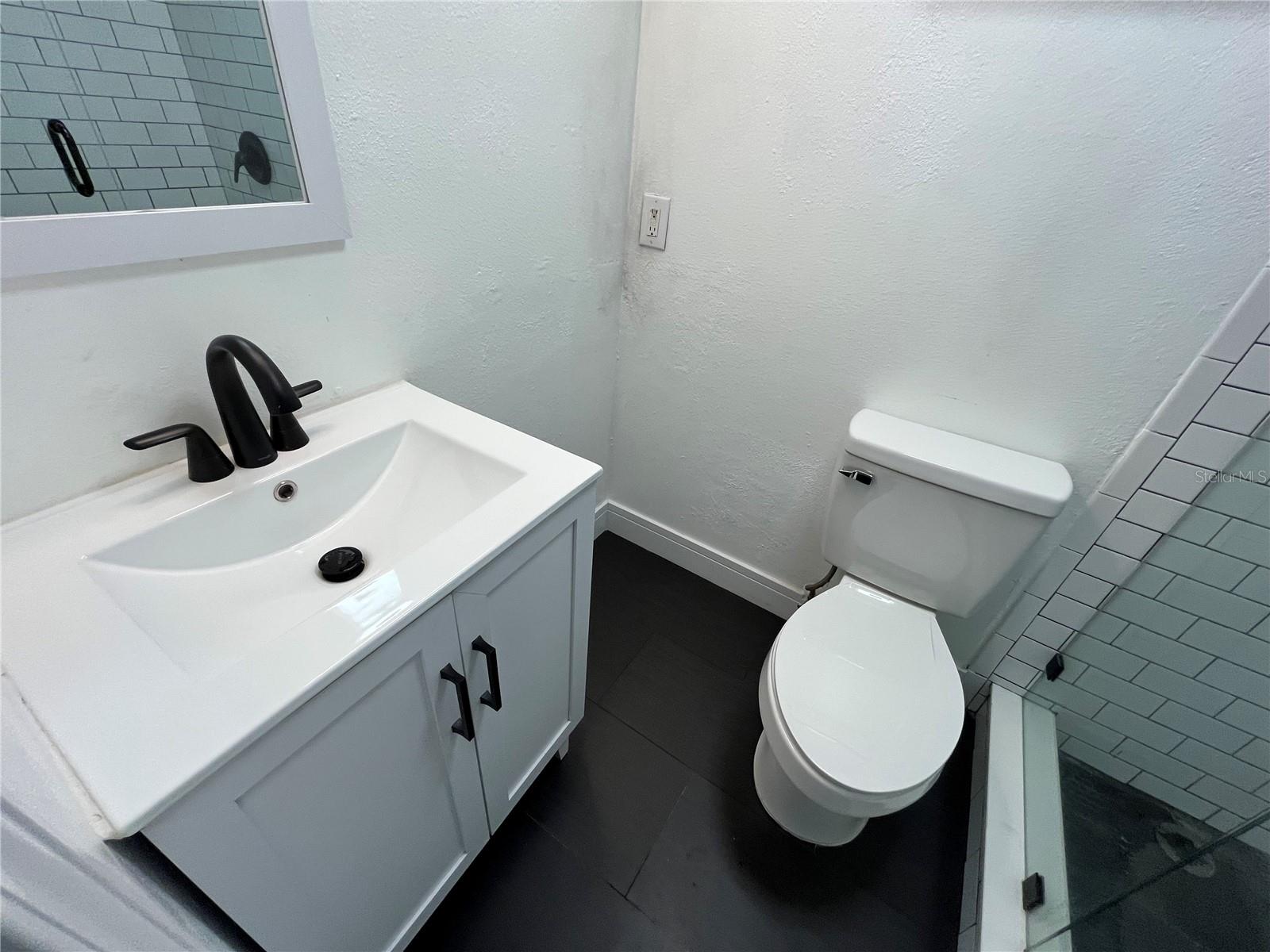 4902 W GANDY BLVD #E106, TAMPA, FL, 33611