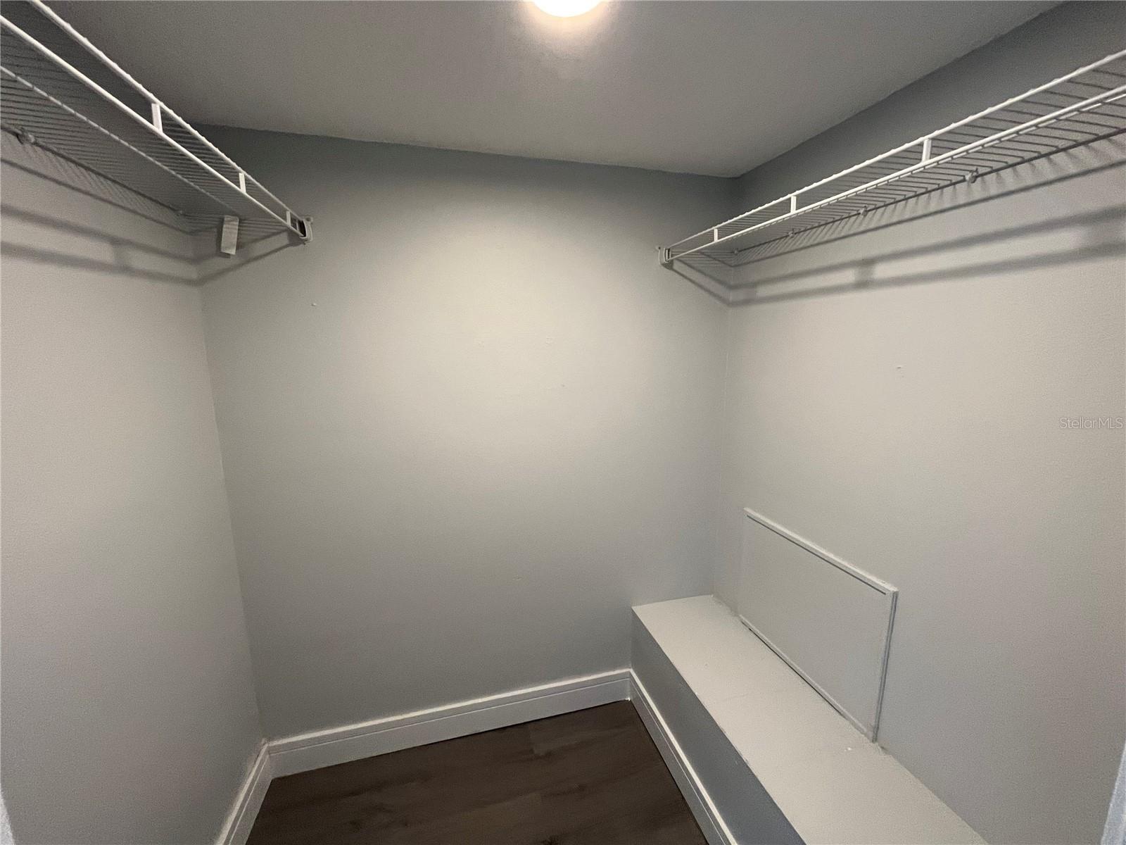 4902 W GANDY BLVD #E106, TAMPA, FL, 33611