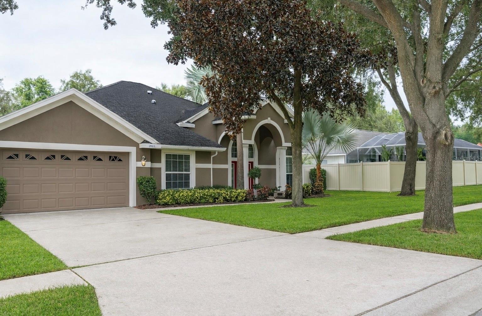 1032 LEGENDS PASS DR, VALRICO, FL, 33594