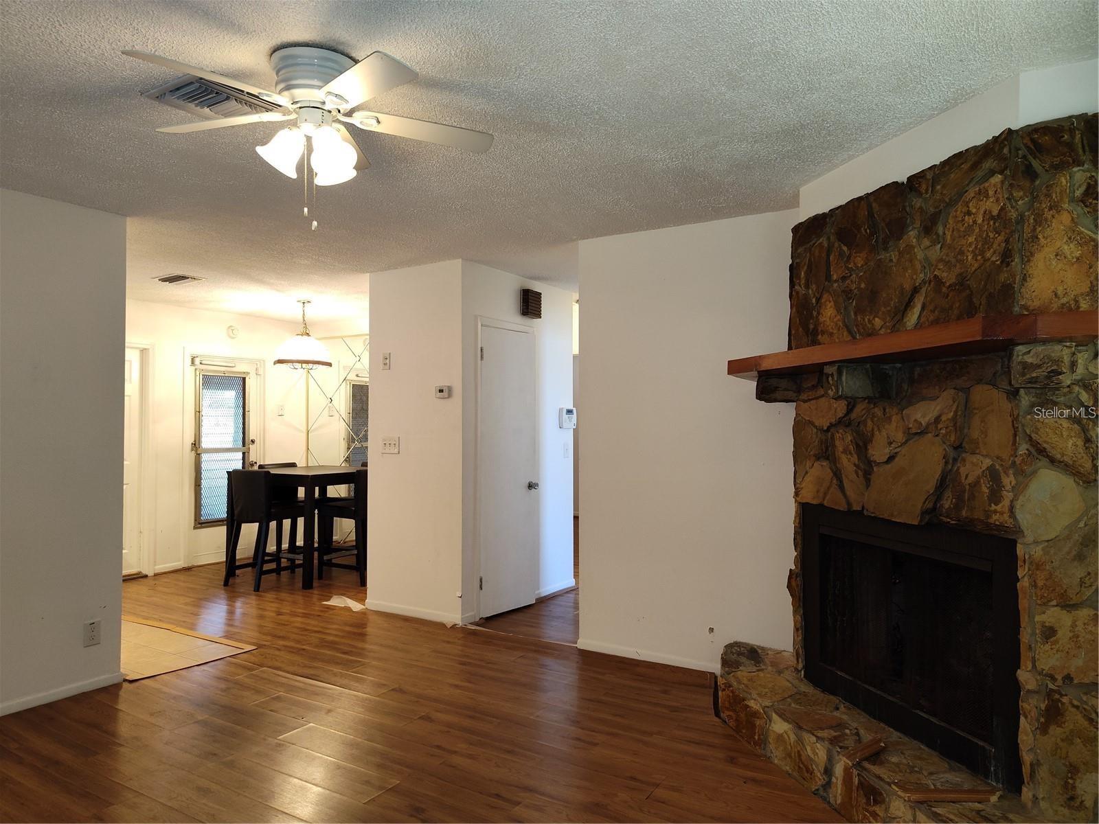 824 62ND AVE NE, ST PETERSBURG, FL, 33702