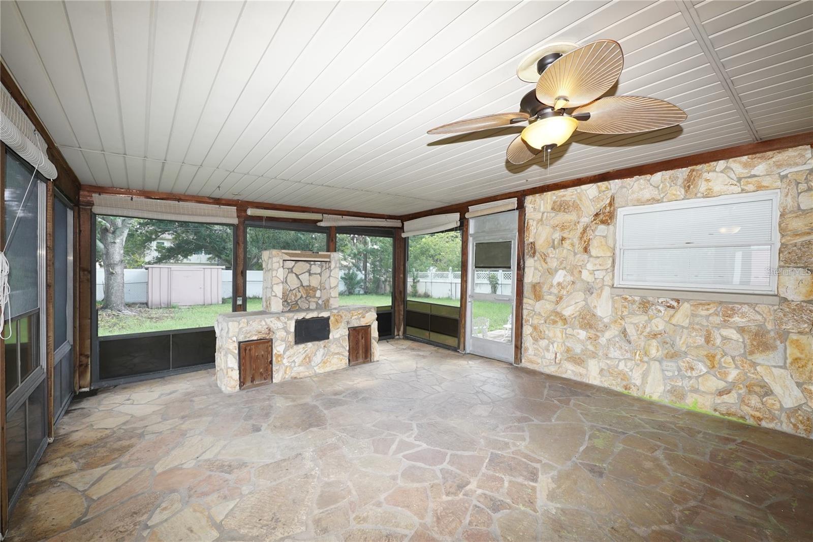824 62ND AVE NE, ST PETERSBURG, FL, 33702