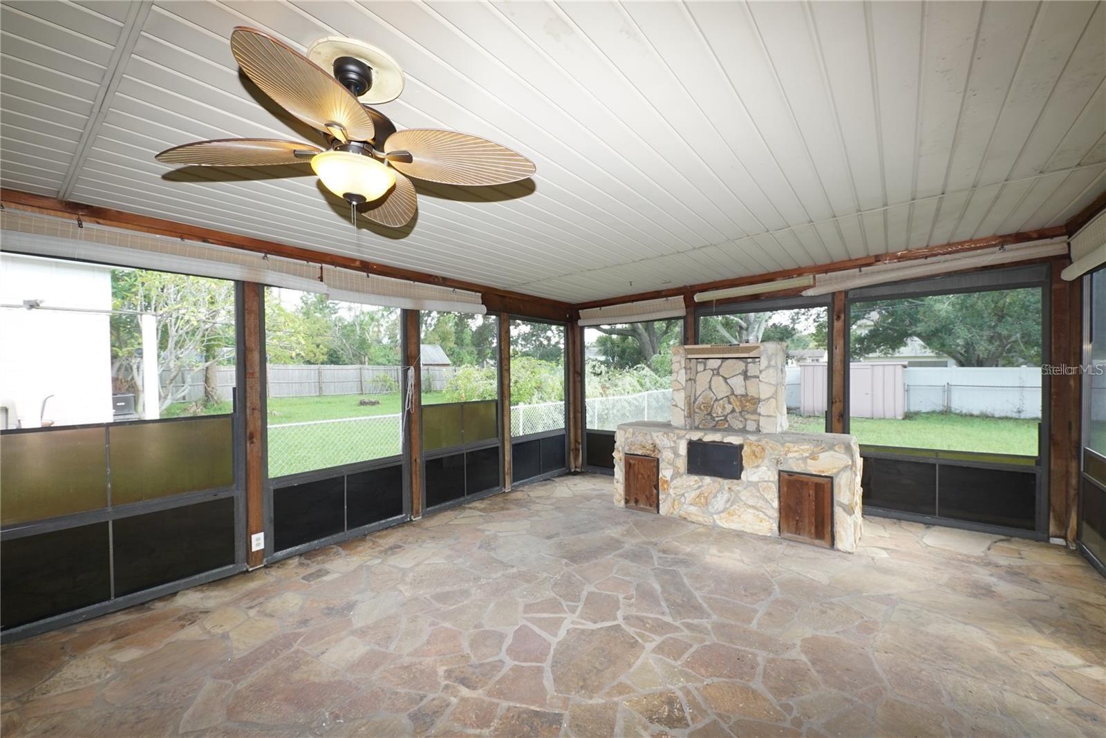 824 62ND AVE NE, ST PETERSBURG, FL, 33702