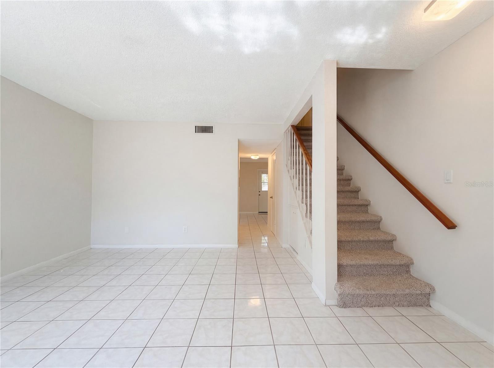 219 AMHERST AVE #105, SARASOTA, FL, 34232