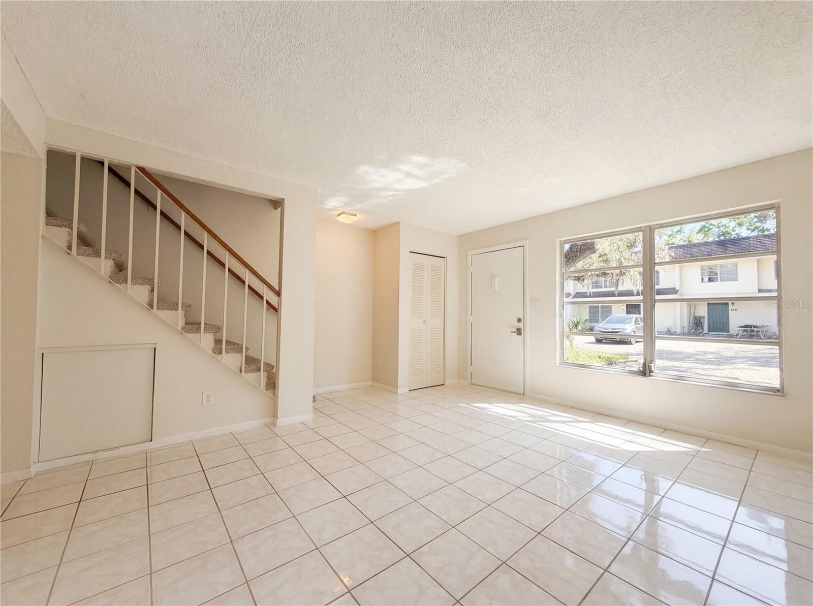 219 AMHERST AVE #105, SARASOTA, FL, 34232