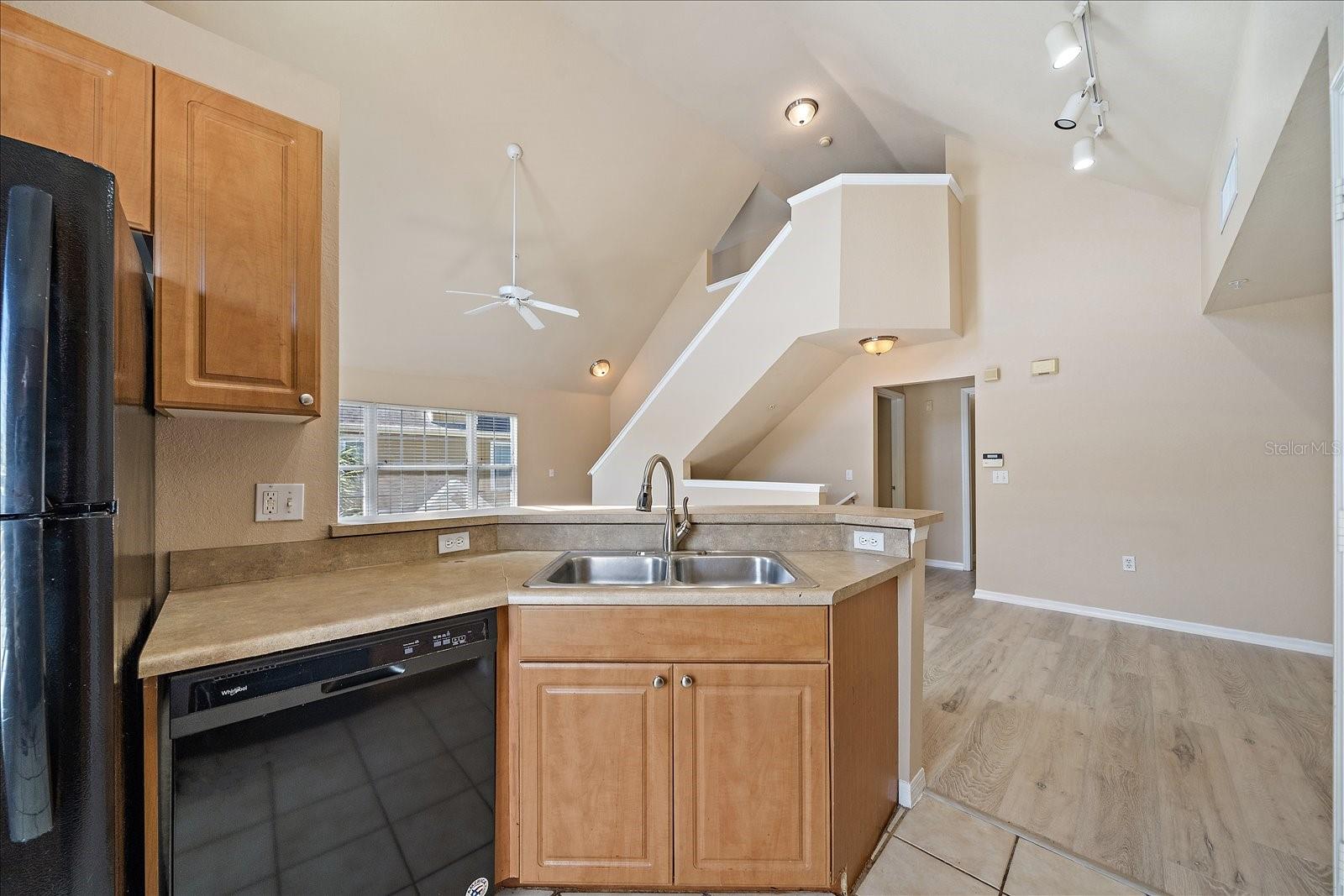 5540 ROSEHILL RD #201, SARASOTA, FL, 34233