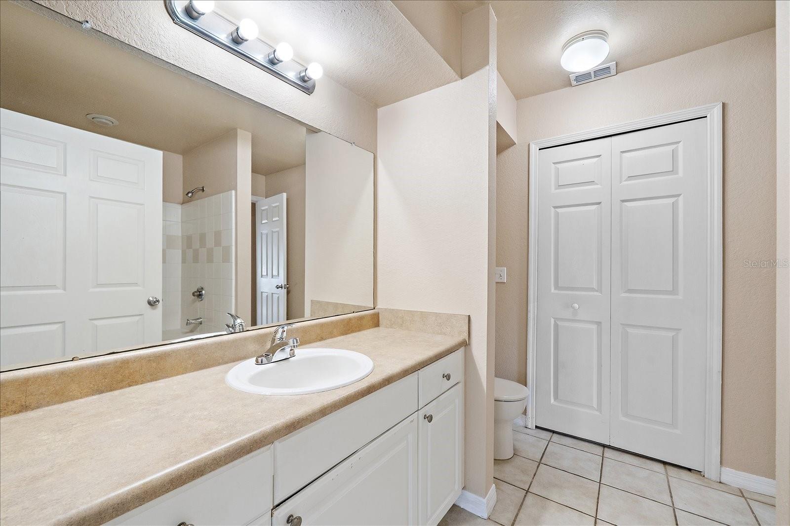 5540 ROSEHILL RD #201, SARASOTA, FL, 34233