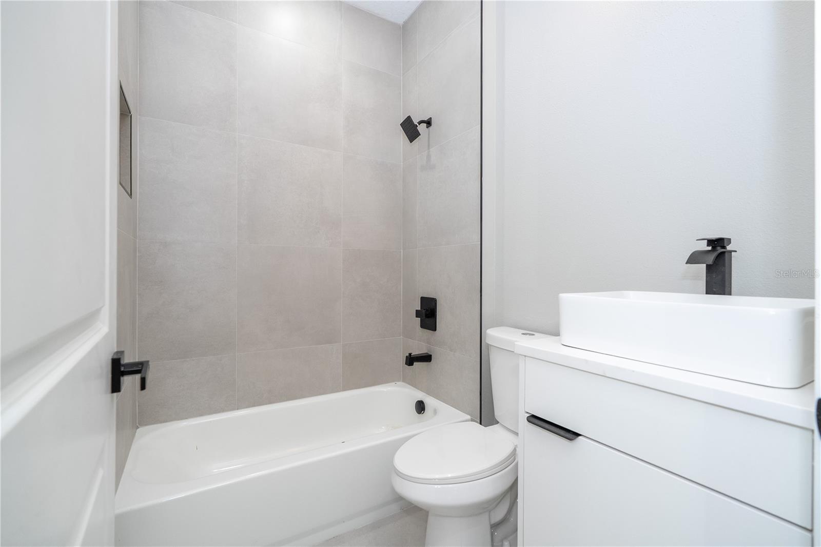 70 MCDILL DR, PORT CHARLOTTE, FL, 33953