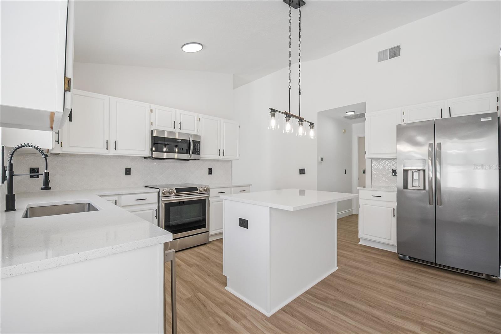 808 WHITE IVEY CT, APOPKA, FL, 32712