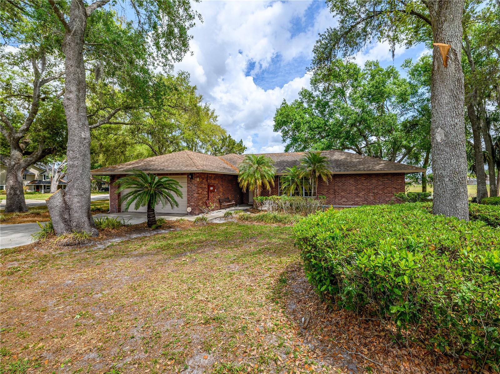 24180 LANDING DR, LUTZ, FL, 33559