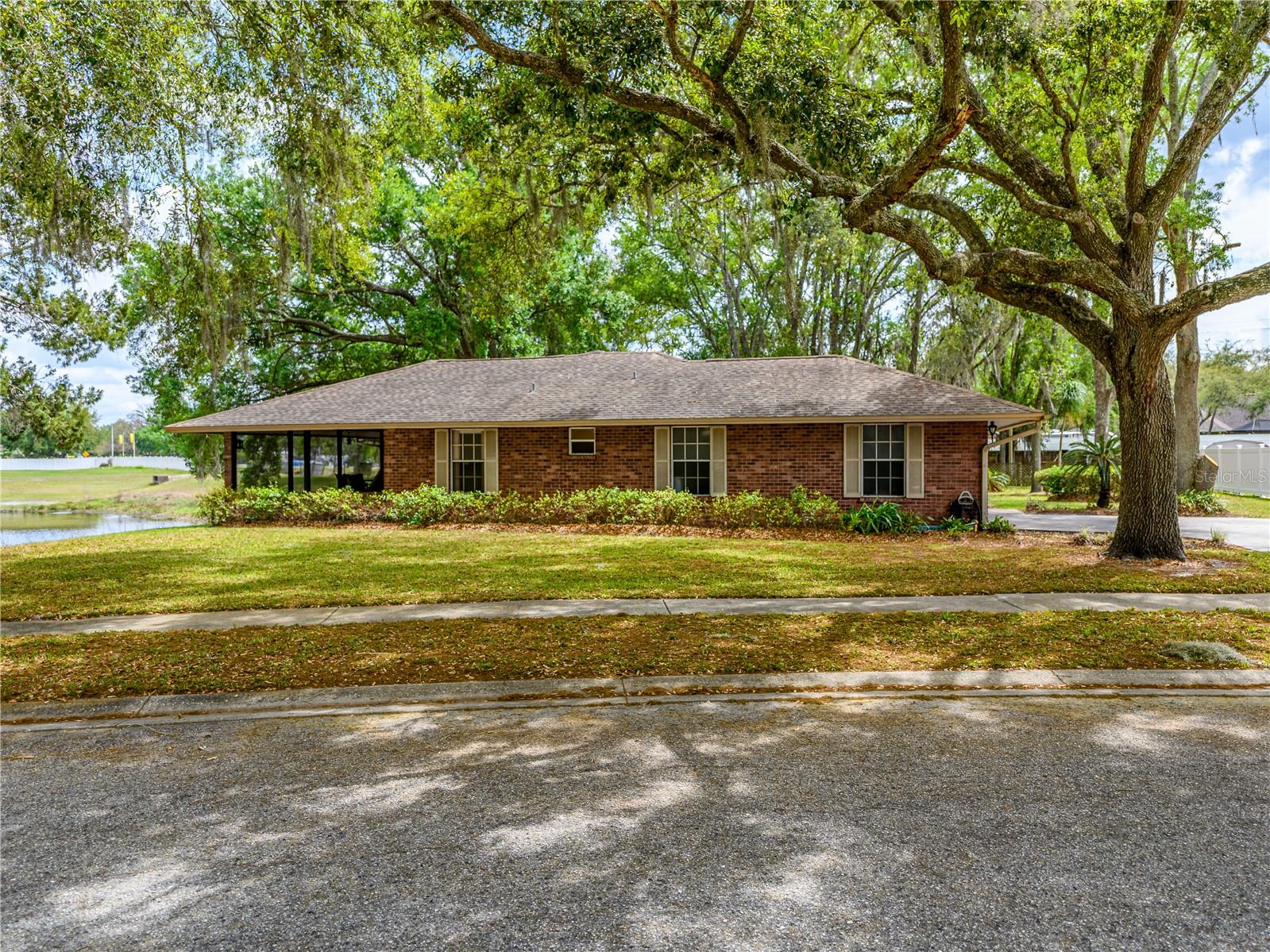 24180 LANDING DR, LUTZ, FL, 33559