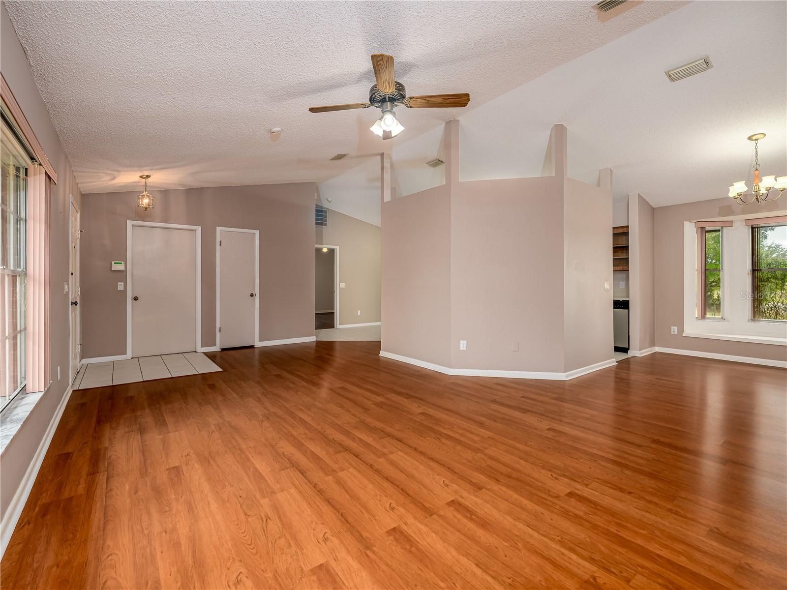 24180 LANDING DR, LUTZ, FL, 33559