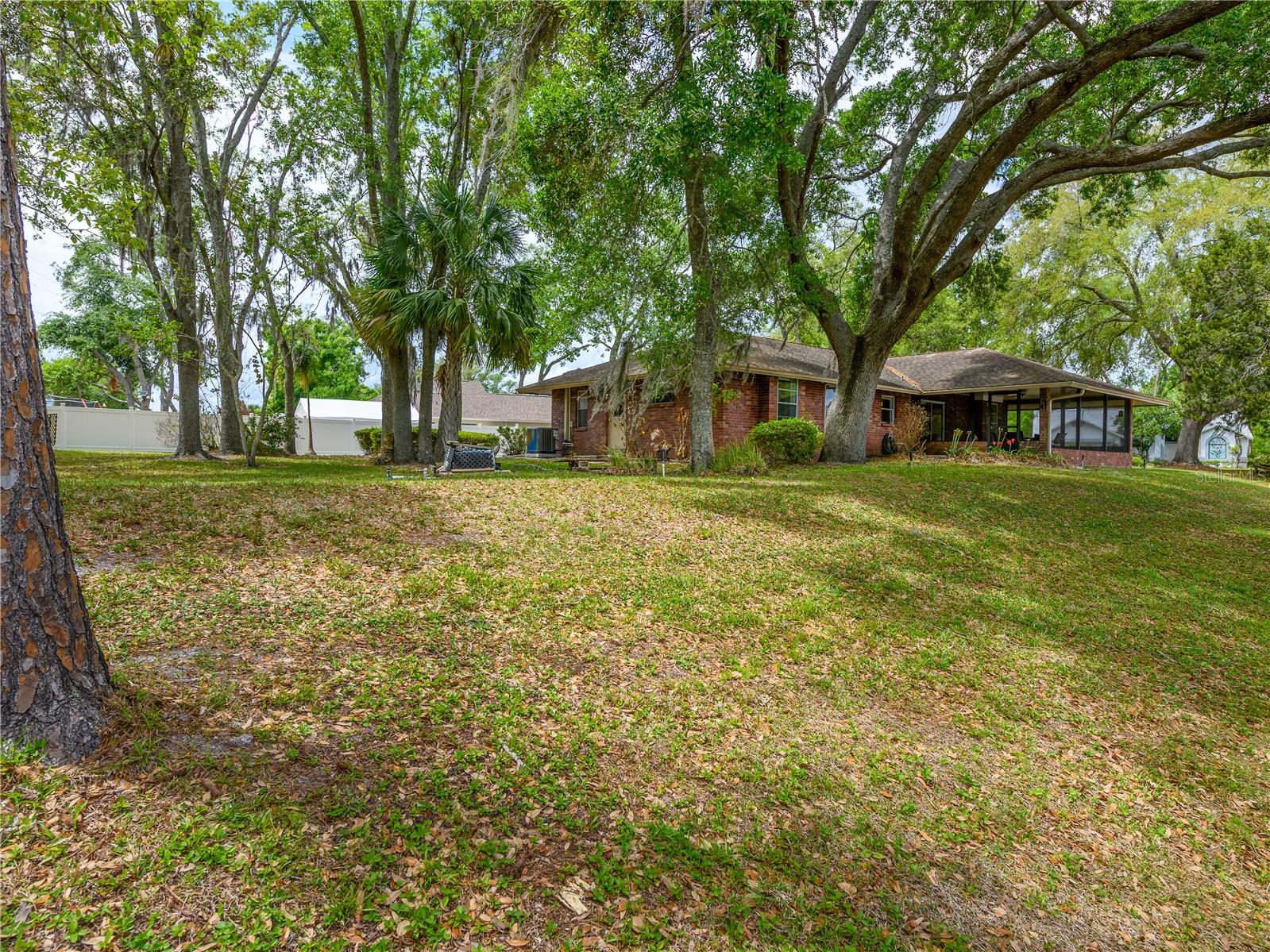 24180 LANDING DR, LUTZ, FL, 33559