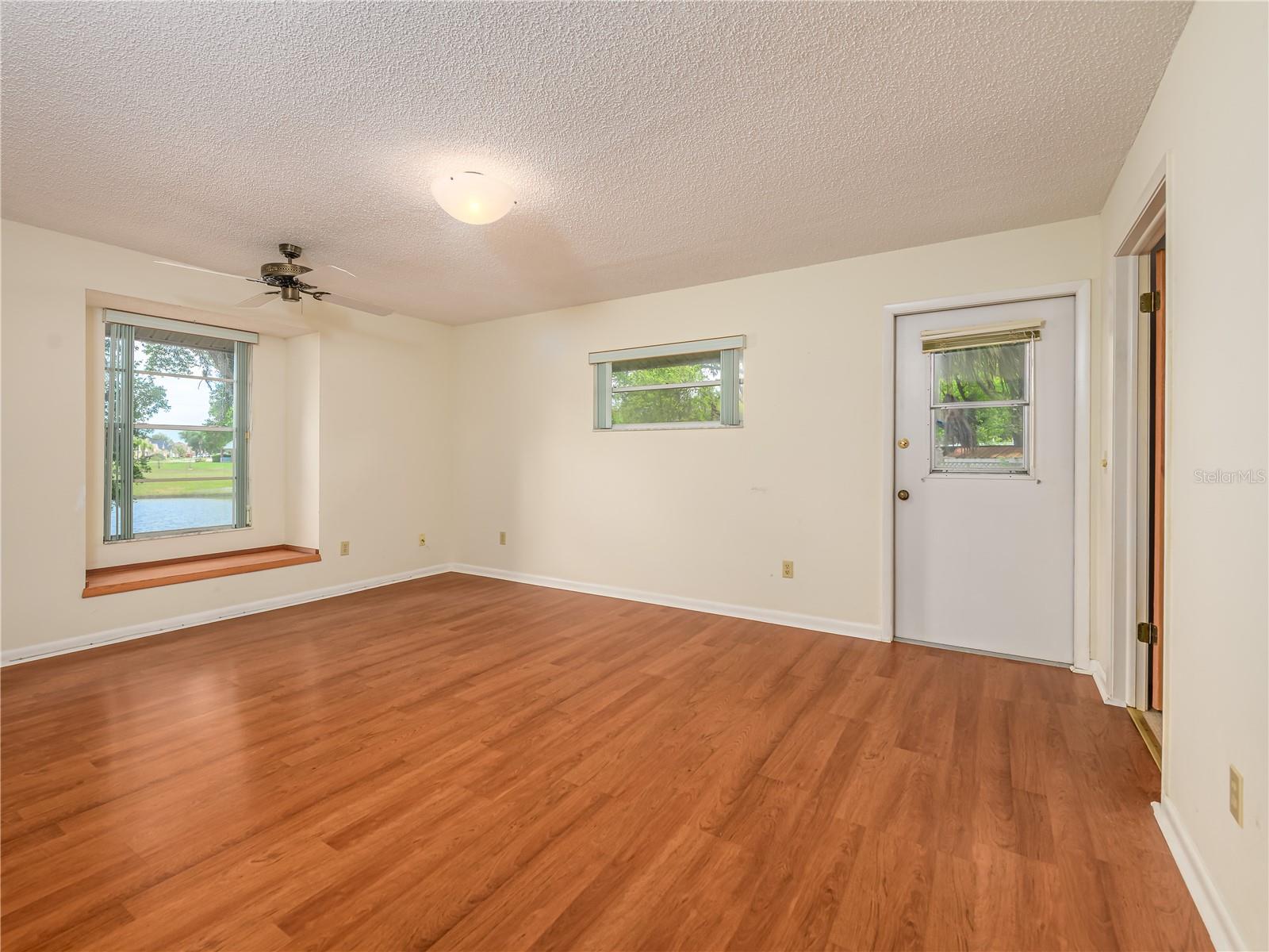 24180 LANDING DR, LUTZ, FL, 33559