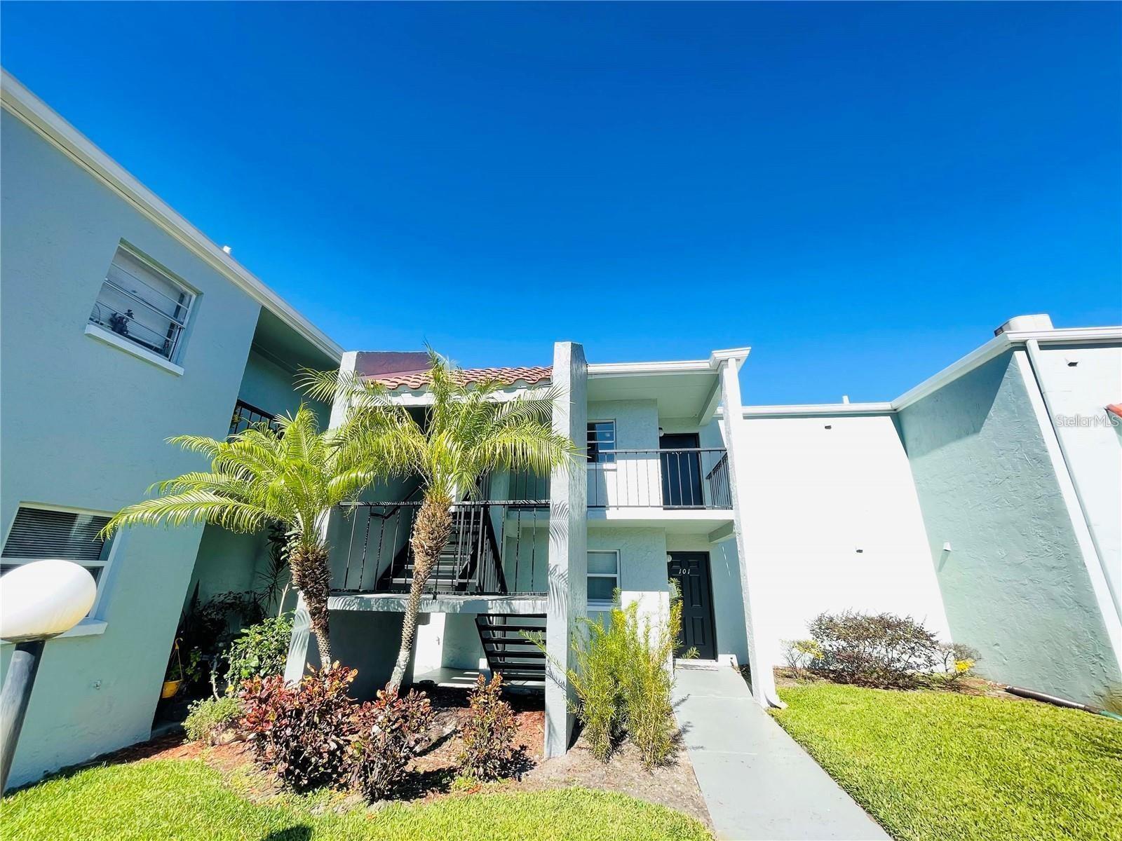 2850 SOMERSET PARK DR #201, TAMPA, FL, 33613
