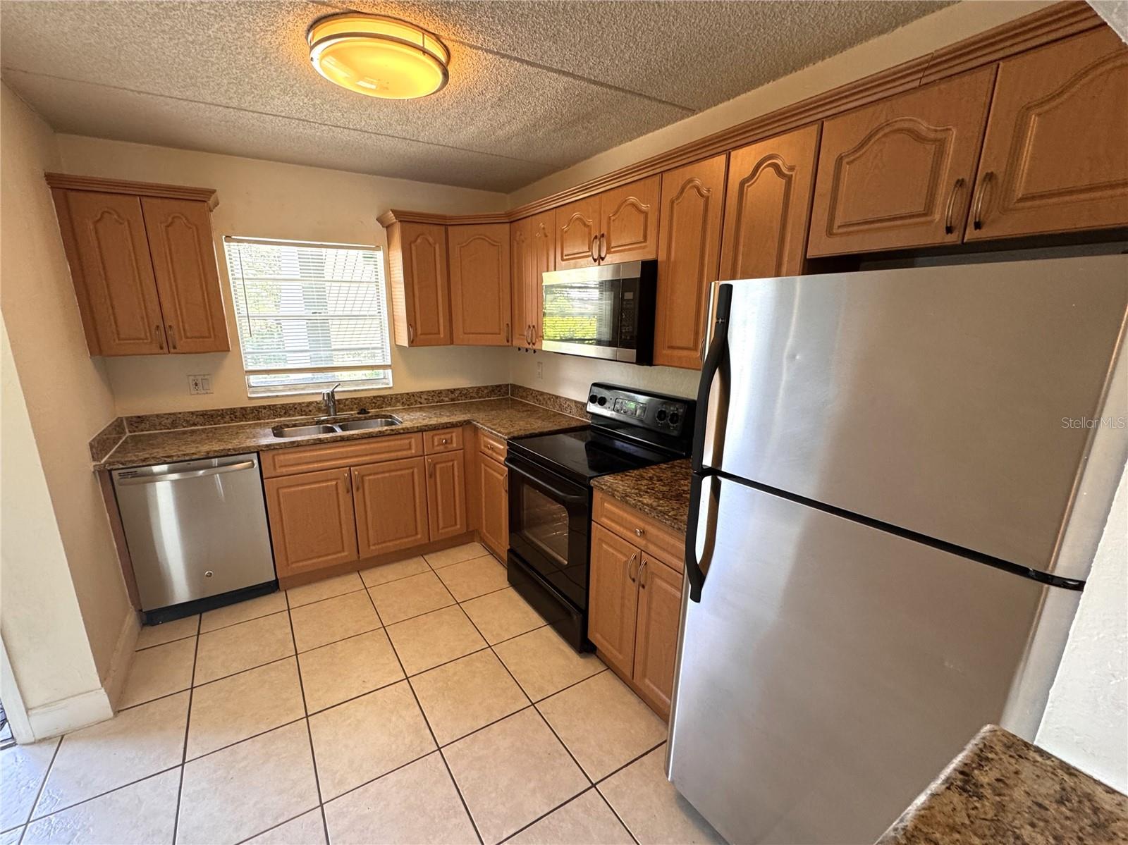 2850 SOMERSET PARK DR #201, TAMPA, FL, 33613