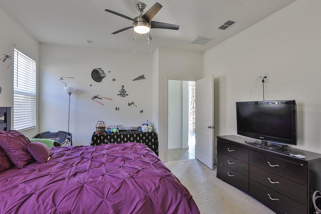 10546 MEDFORD LAKE DR, RIVERVIEW, FL, 33578