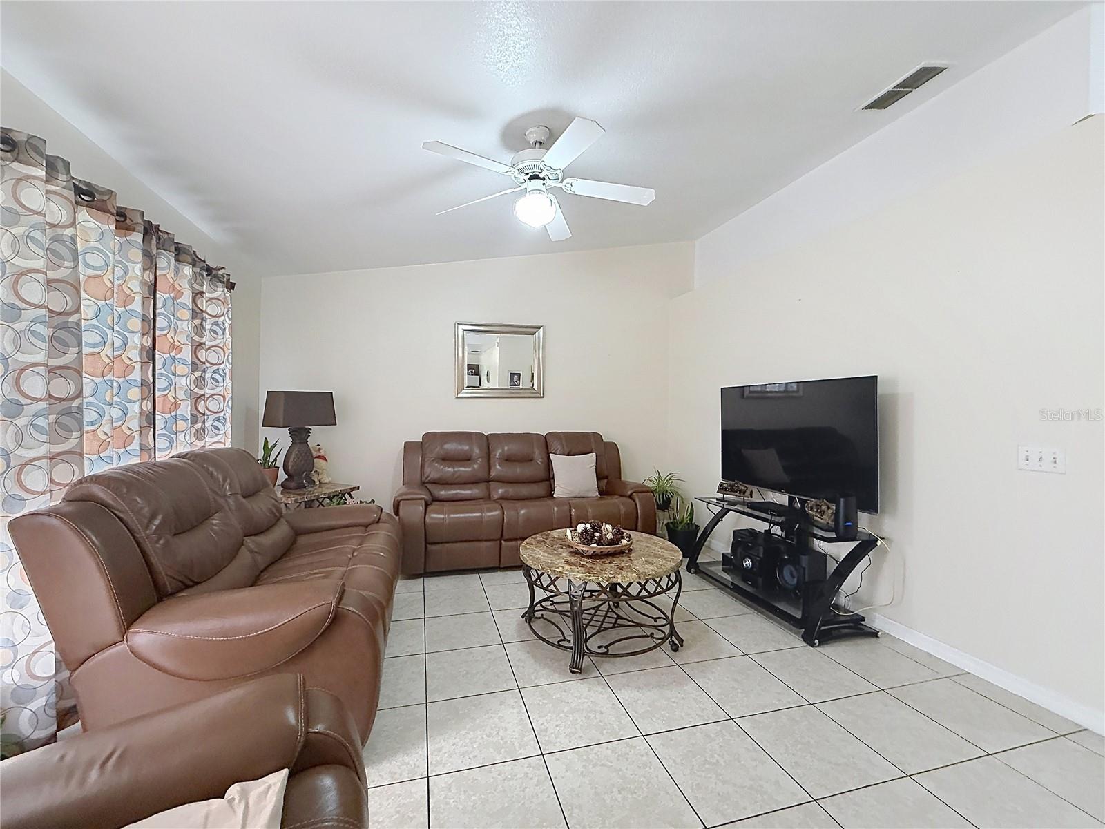 522-524 IMPERIAL PL, KISSIMMEE, FL, 34758