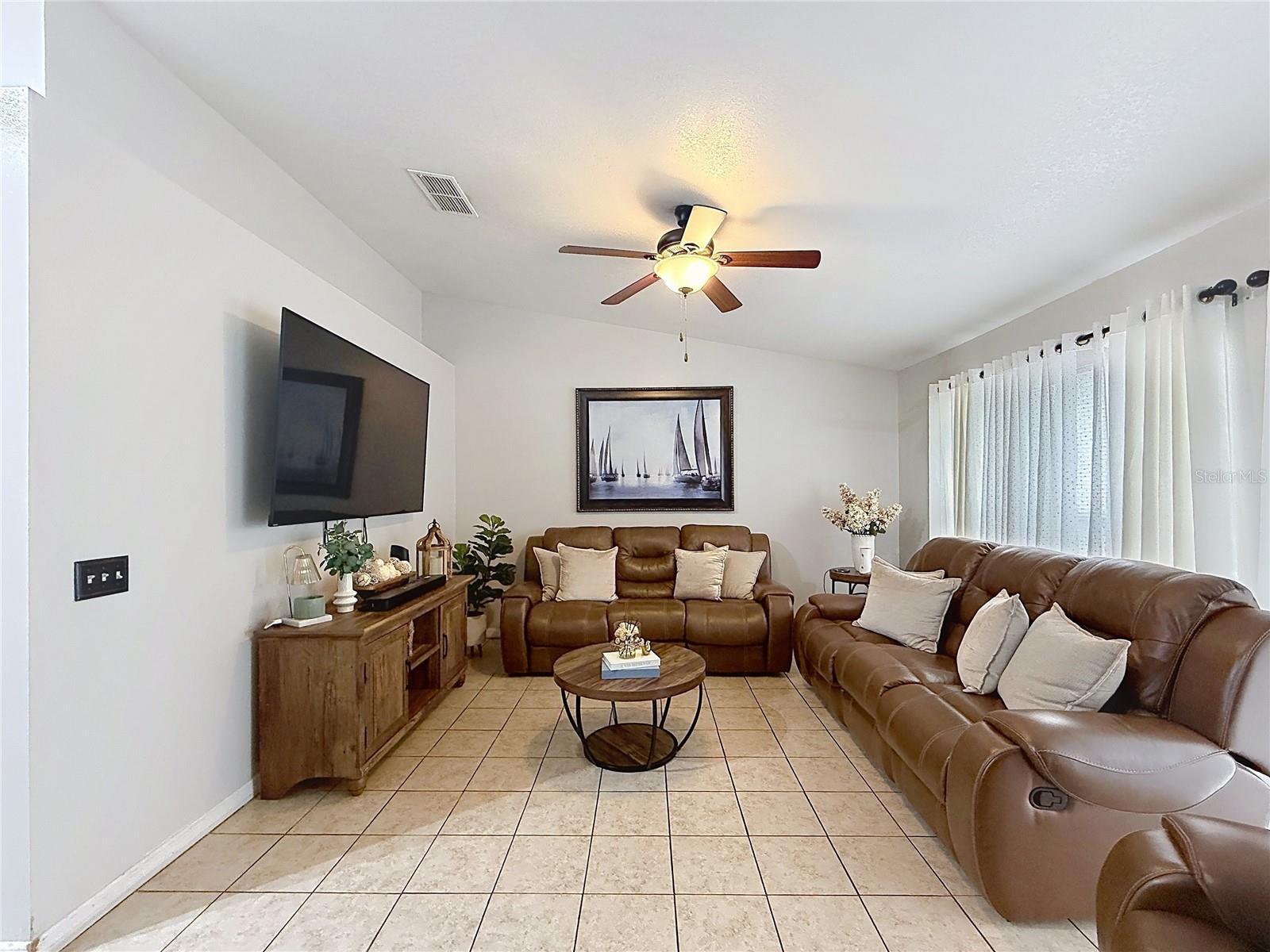 522-524 IMPERIAL PL, KISSIMMEE, FL, 34758