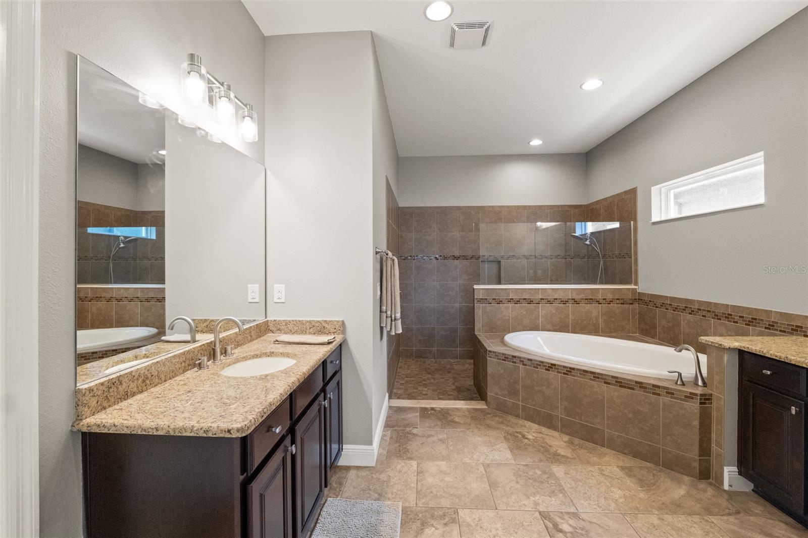 7011 COVINGTON STONE AVE, APOLLO BEACH, FL, 33572