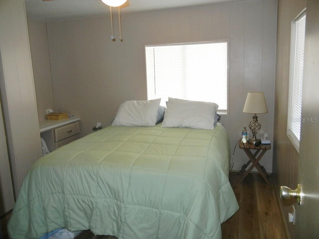 212 RUE DE PONT, TAVARES, FL, 32778