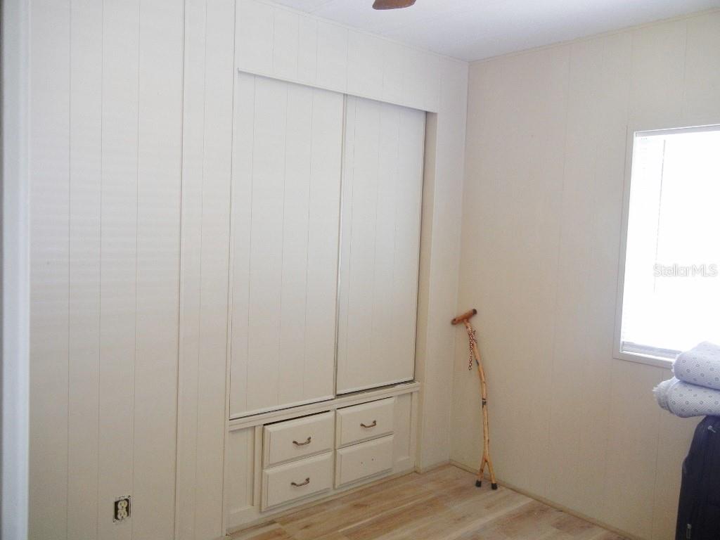 212 RUE DE PONT, TAVARES, FL, 32778