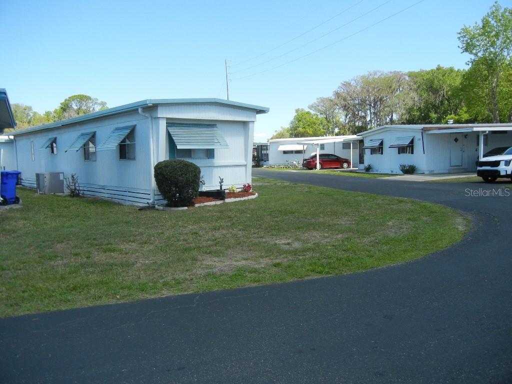 212 RUE DE PONT, TAVARES, FL, 32778