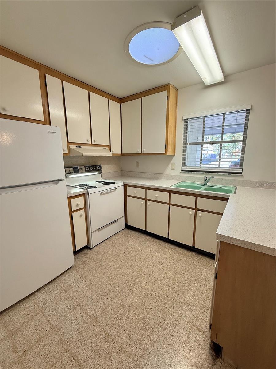 135 W MINNESOTA AVE #8, DELAND, FL, 32720