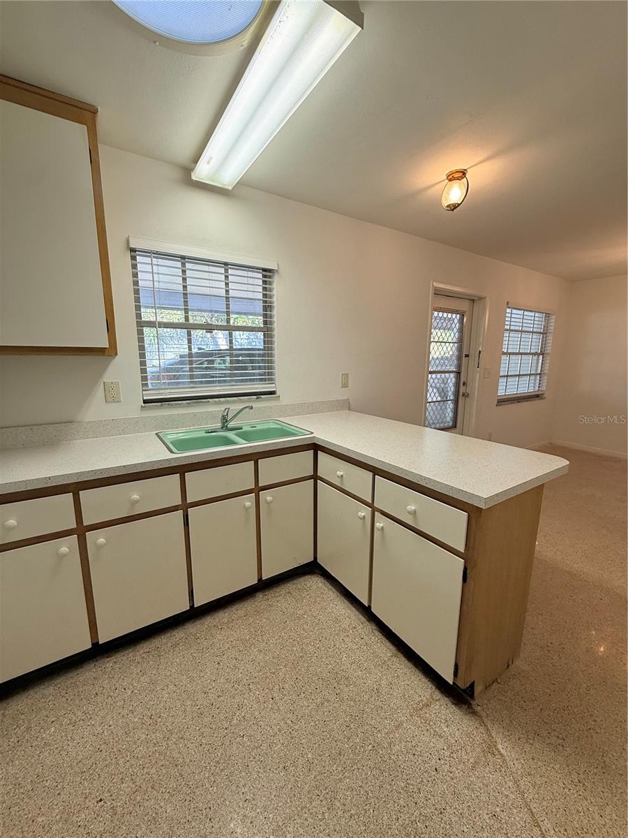 135 W MINNESOTA AVE #8, DELAND, FL, 32720