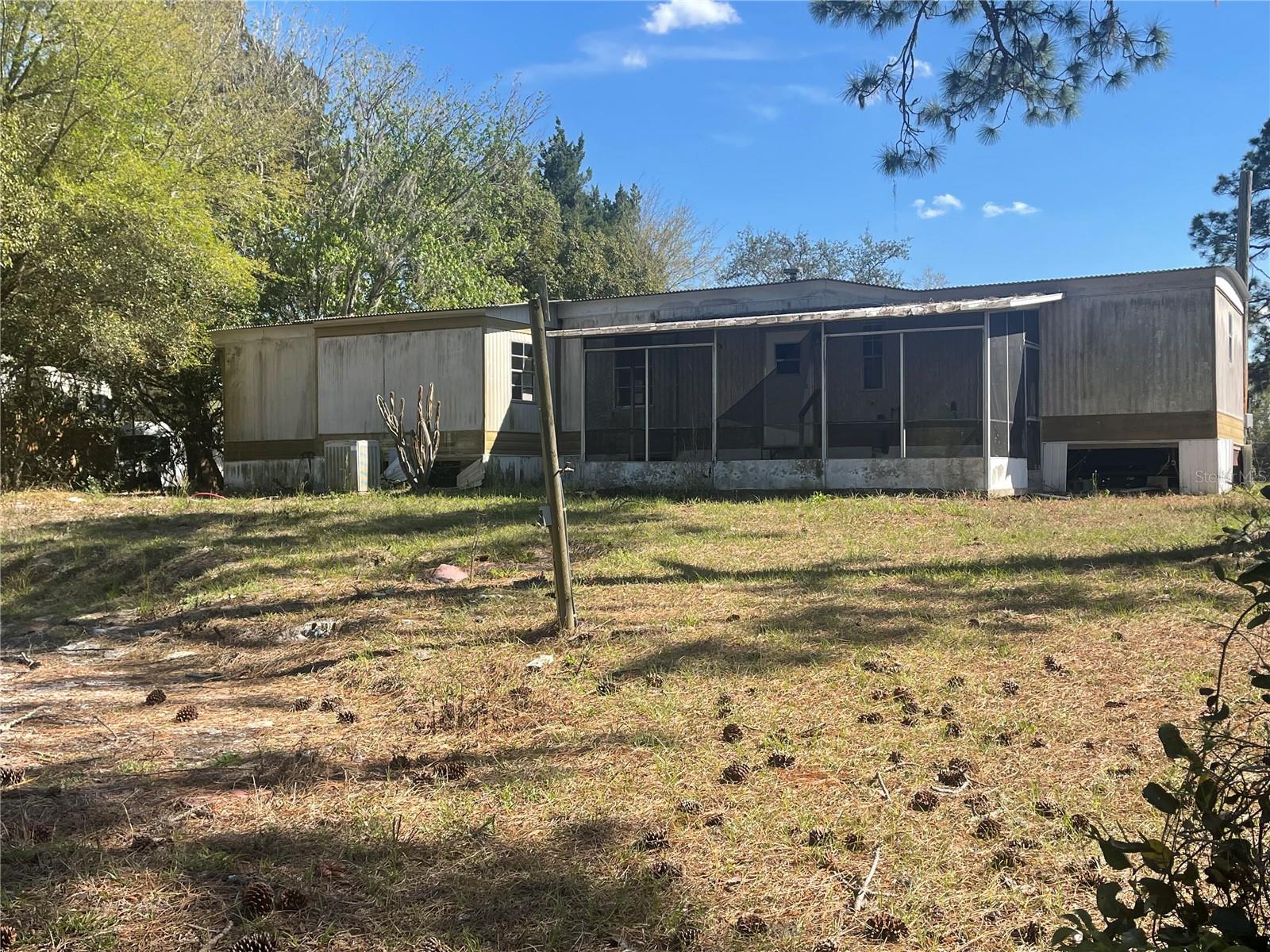 31725 SPRUCE DR, EUSTIS, FL, 32736