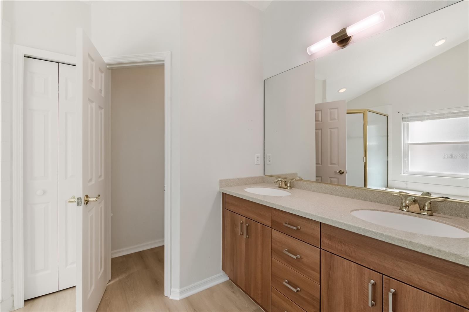 6801 SUPERIOR STREET CIR, SARASOTA, FL, 34243