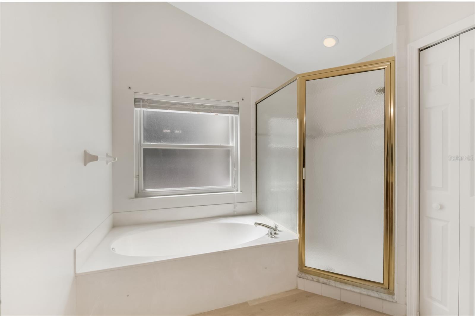 6801 SUPERIOR STREET CIR, SARASOTA, FL, 34243