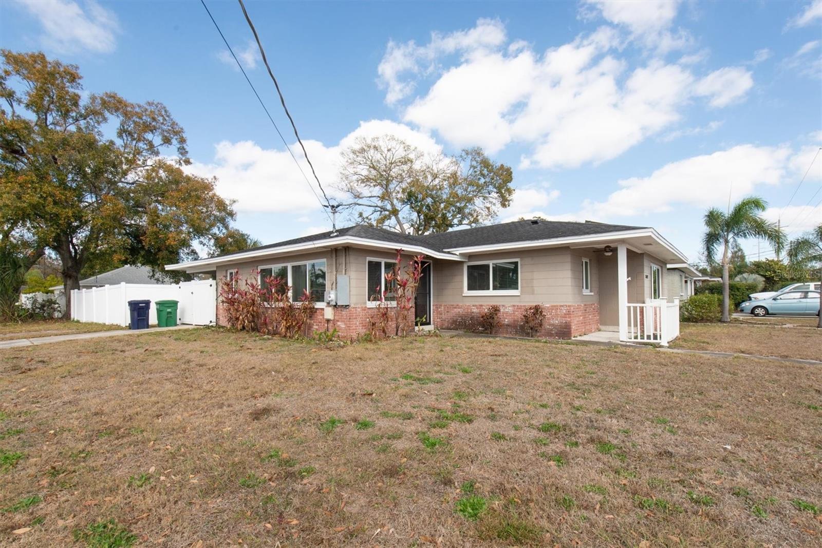 3623 W GRAY ST, TAMPA, FL, 33609