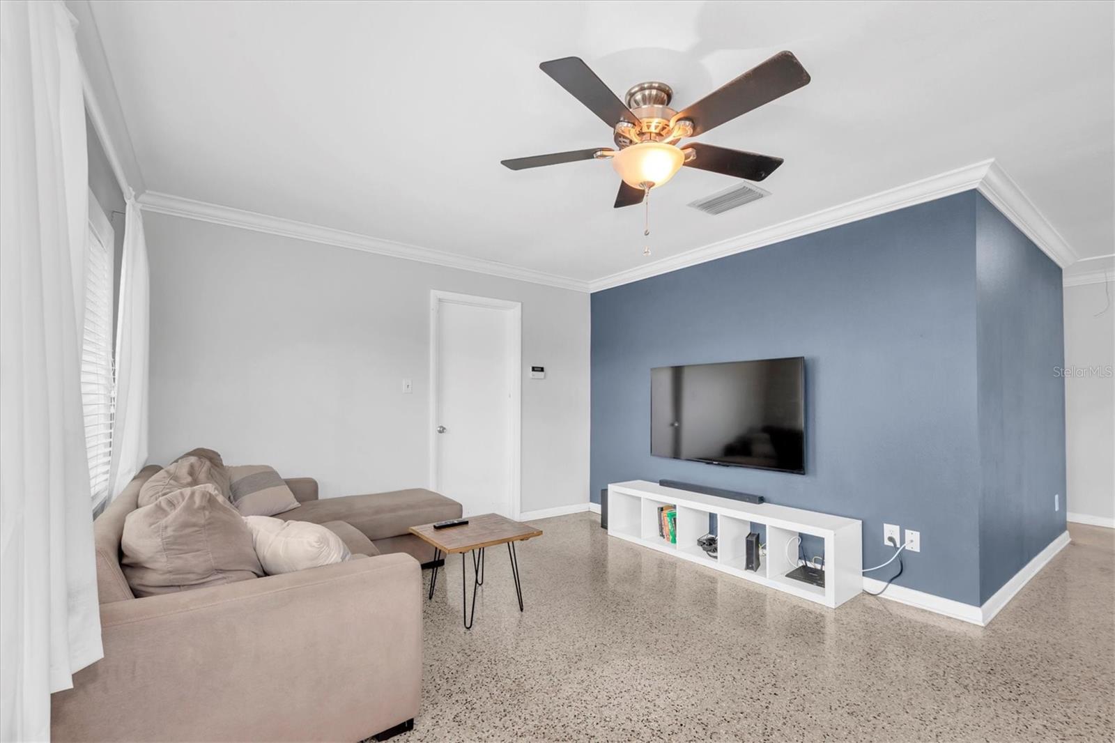 3623 W GRAY ST, TAMPA, FL, 33609