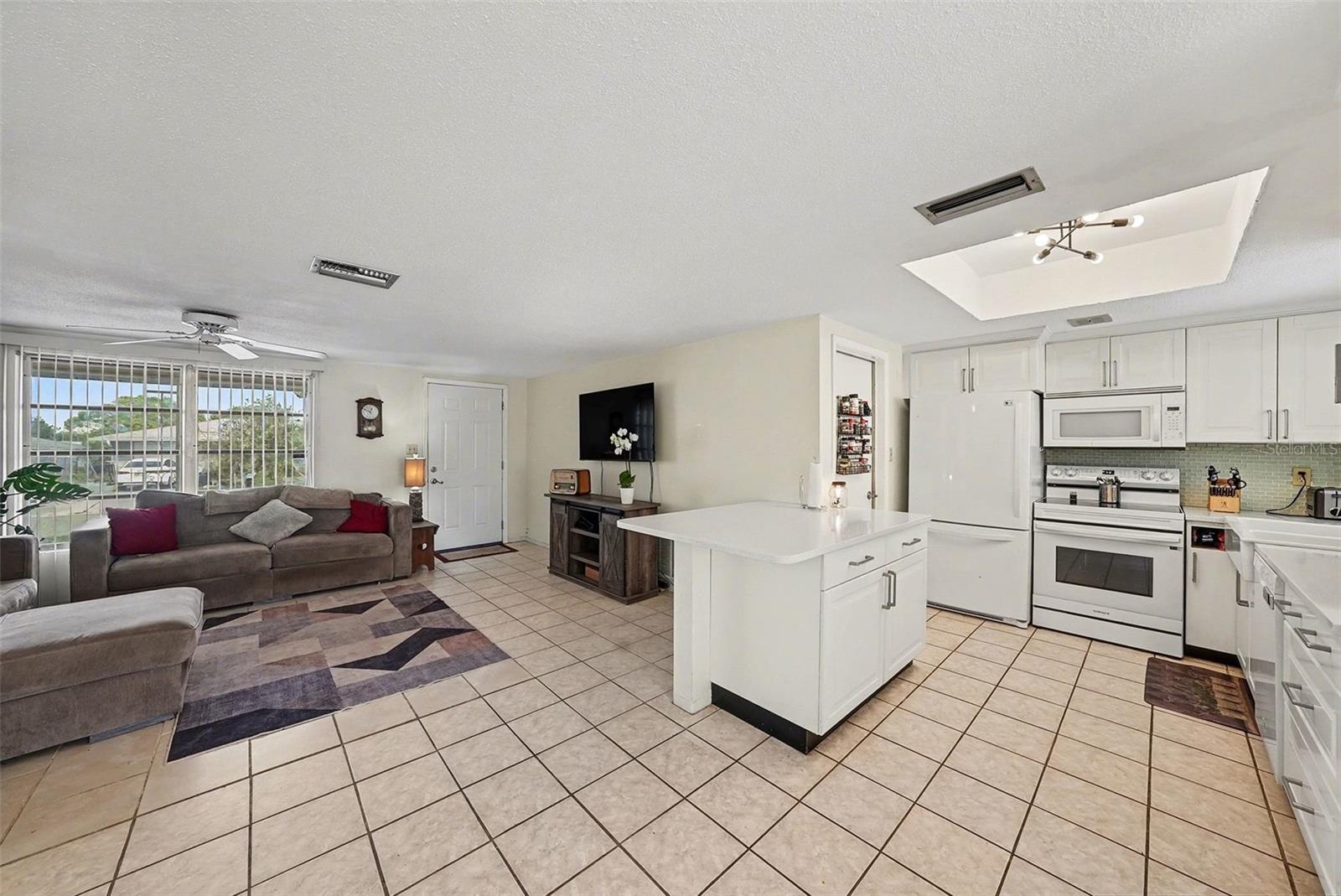 8018 VALMY LN, PORT RICHEY, FL, 34668